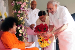 Quem &eacute; Sathya Sai Baba?